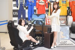ドライビングシュミレーターを無料体験