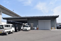 敷地内にある検査棟