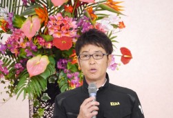 大江会場長は３０４６台という出品台数を記録したことに対し、会員への感謝の言葉を述べた