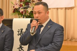 部会長就任のあいさつを行う土川氏