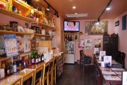 ラサ・ボジュン奈良の店内