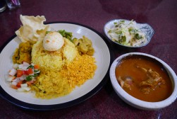 スリランカの家庭料理を日本人にも食べやすく提供する