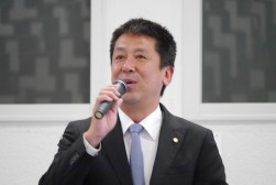 ＪＵ佐賀の田中理事長が代表あいさつに立った