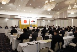 総会の様子