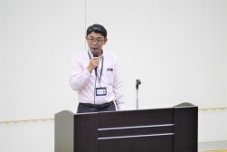 吉田会場長があいさつを述べた
