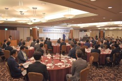 前日に名古屋市内のホテルで懇親会を開催