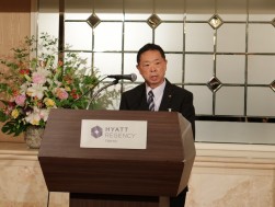 塚田取締役会長のあいさつ
