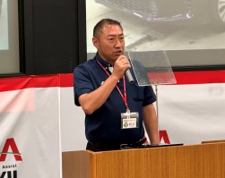 村上会場長がイベントを紹介