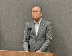 ＪＵ宮城会長理事長・ＪＵコーポレーション社長の伊藤行雄氏が祝辞を贈った