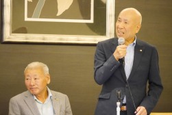 会議終了後、稗田金融委員長が総括した