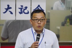 大峰統括部長が感謝の言葉を述べた