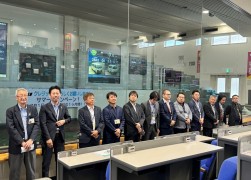 来賓、青年部が多数来場し盛り上げた
