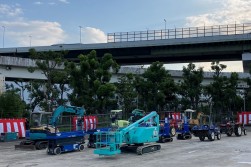 建機や重機、農機などを集荷
