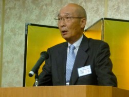 祝辞を述べる岐阜トヨタ自動車の加藤会長