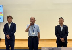 左から吉沢理事長、神保理事長、塚田理事長