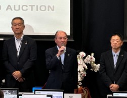JU関連協会長の神保会長が祝辞を贈った