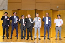 上位取扱店を表彰した