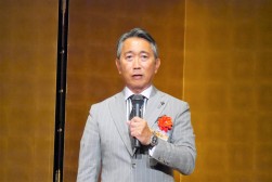 島澤金融委員長が感謝の言葉を述べた