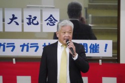 地元業界を代表しＪＵ京都の浅野理事長が祝辞を述べた