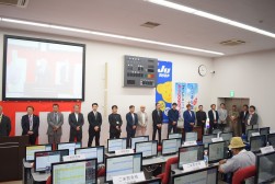 登壇するJU石川メンバー