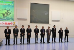 多くの来賓を招いて盛大に開催