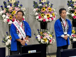 左から尾籠上級執行役員オークションカンパニー長、小林営業統括部長