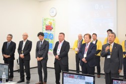 県外から多くの来賓が招かれた