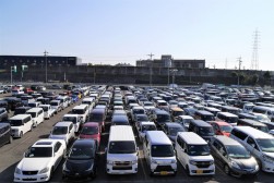 ５００台を超える出品車を集めた