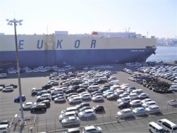 中古車輸出は好調を持続