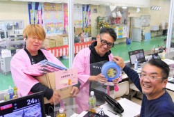 チャリティ募金活動を展開