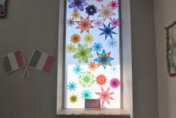 イタリアンピザにちなんだ飾りつけで開催を盛り上げた