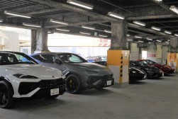 高額輸入車の出品も多い