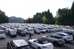 出品ヤードには小売り向け良質車が多数