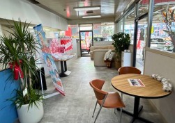 ラビット焼津インター店店内