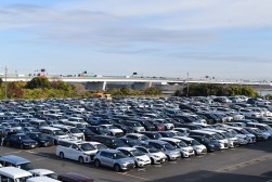 ２６７４台の良質車を集荷