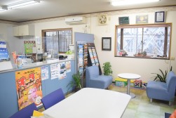 明るく清潔な商談ルーム