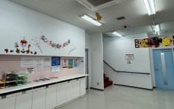 初荷を正月飾りで賑わせた