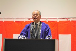 西津会場長が会員へのあいさつを述べた