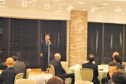 ＪＵコーポレーションの鈴木副会長があいさつ