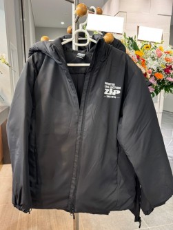 来場取引賞にZIPオリジナルジャンパーを用意