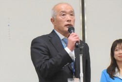 来賓を代表してあいさつを行うJU中部・奥村会長