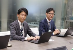 「ICC」の本格稼働に向けて意気込みを語る植本一生セクションリーダー（左）と名倉伊吹マネージャー（右）