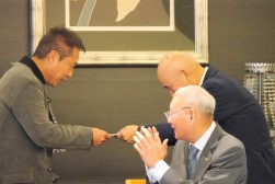 オータムキャンペーンブロック商組対抗戦の表彰式