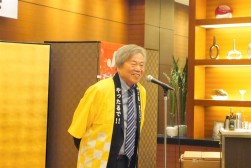 宮口好一副理事長が乾杯のあいさつ