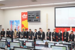 県外から多くの来賓が訪れた