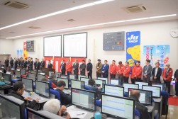 県外から多くの来賓が訪れた