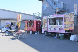 屋台の出展で開催を盛り上げた