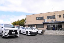 会場前には良質な小売りダマが並ぶ