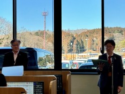 TAA東北の松田会場長（左）も来場