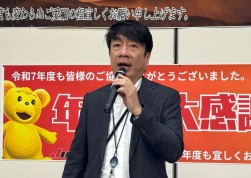 小林流通委員長が出品７万台目指すと力強くあいさつ
